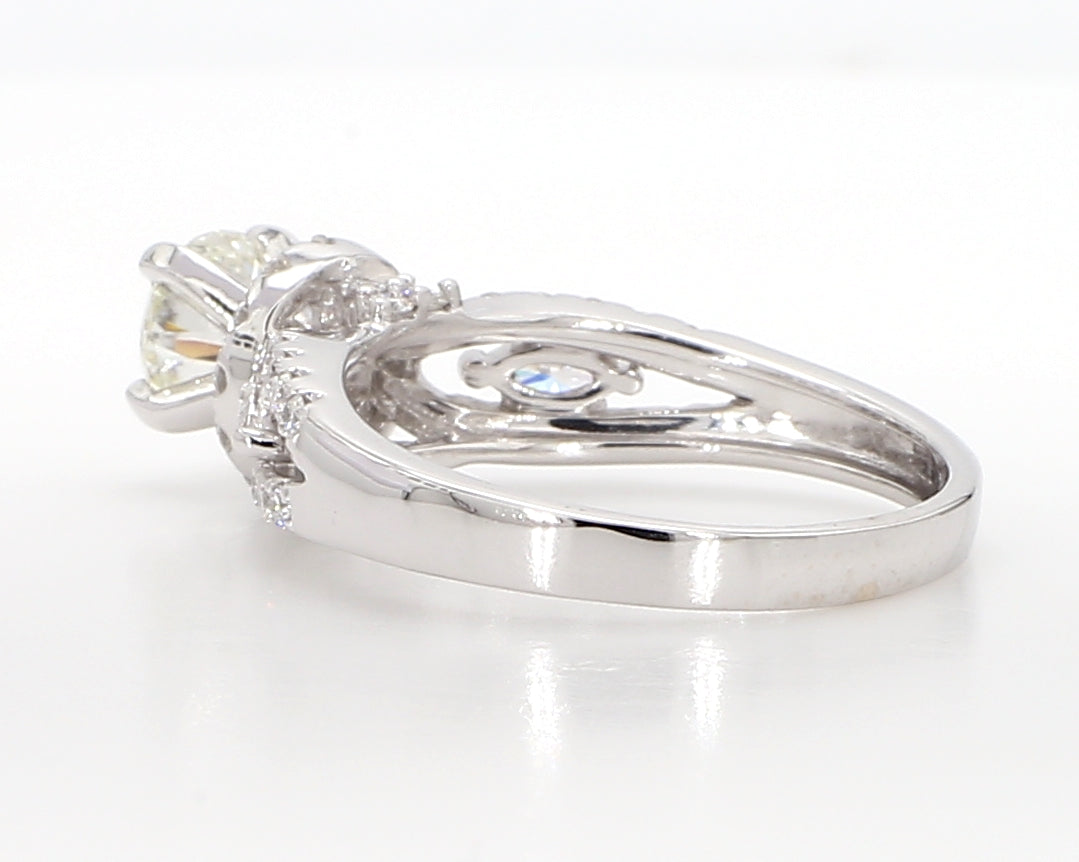 white diamond marquise and round engagment ring 1.01 carat