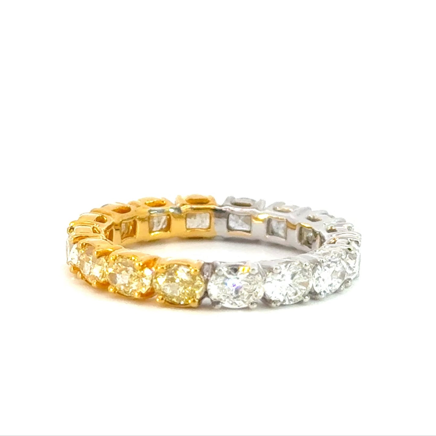 yellow & white diamon oval band (3.41 ct)