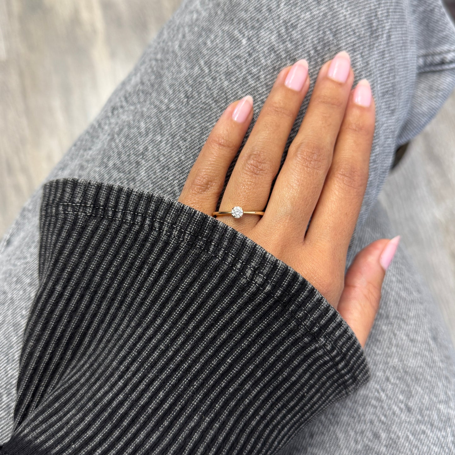 solitaire engagement ring 18k gold