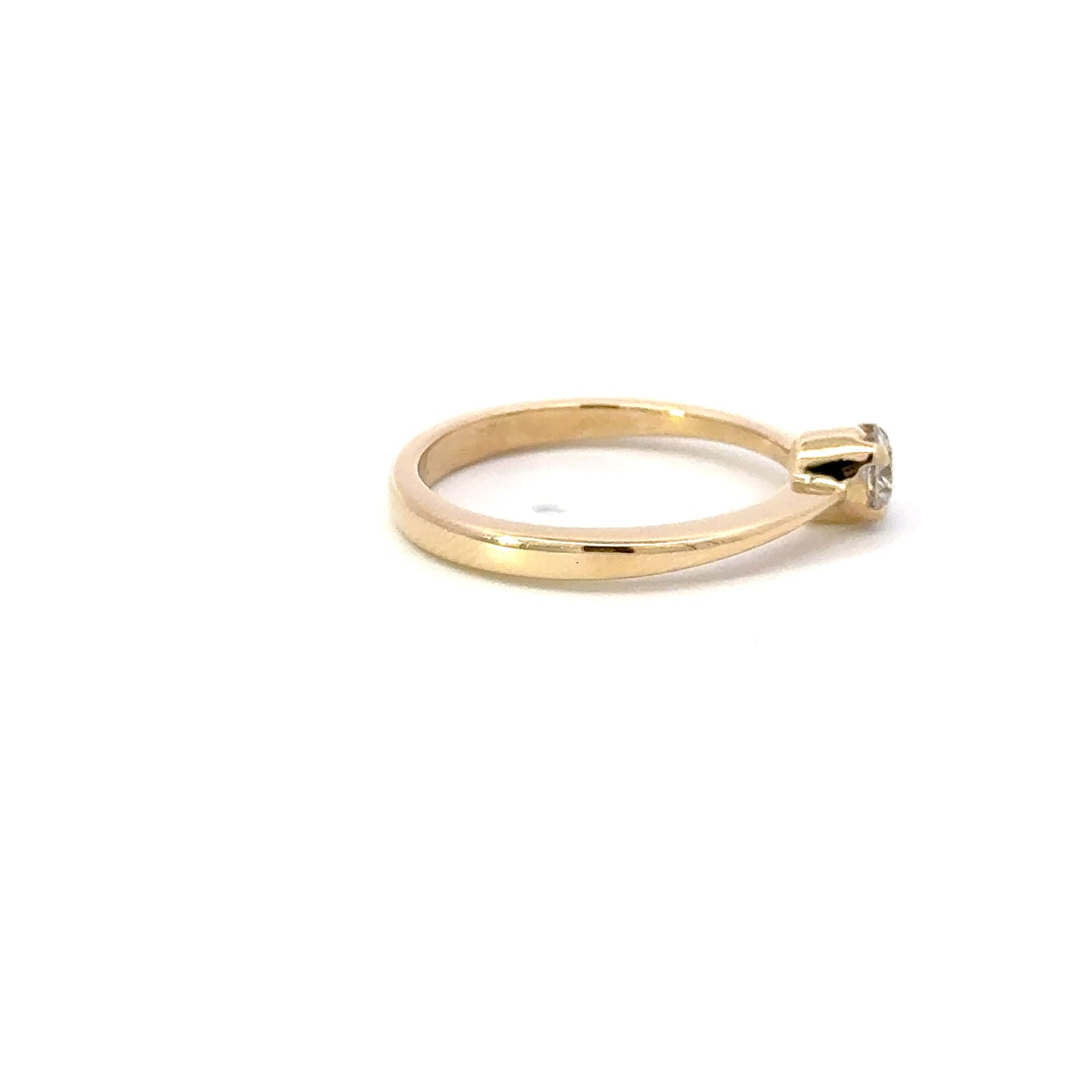 solitaire engagement ring 18k gold