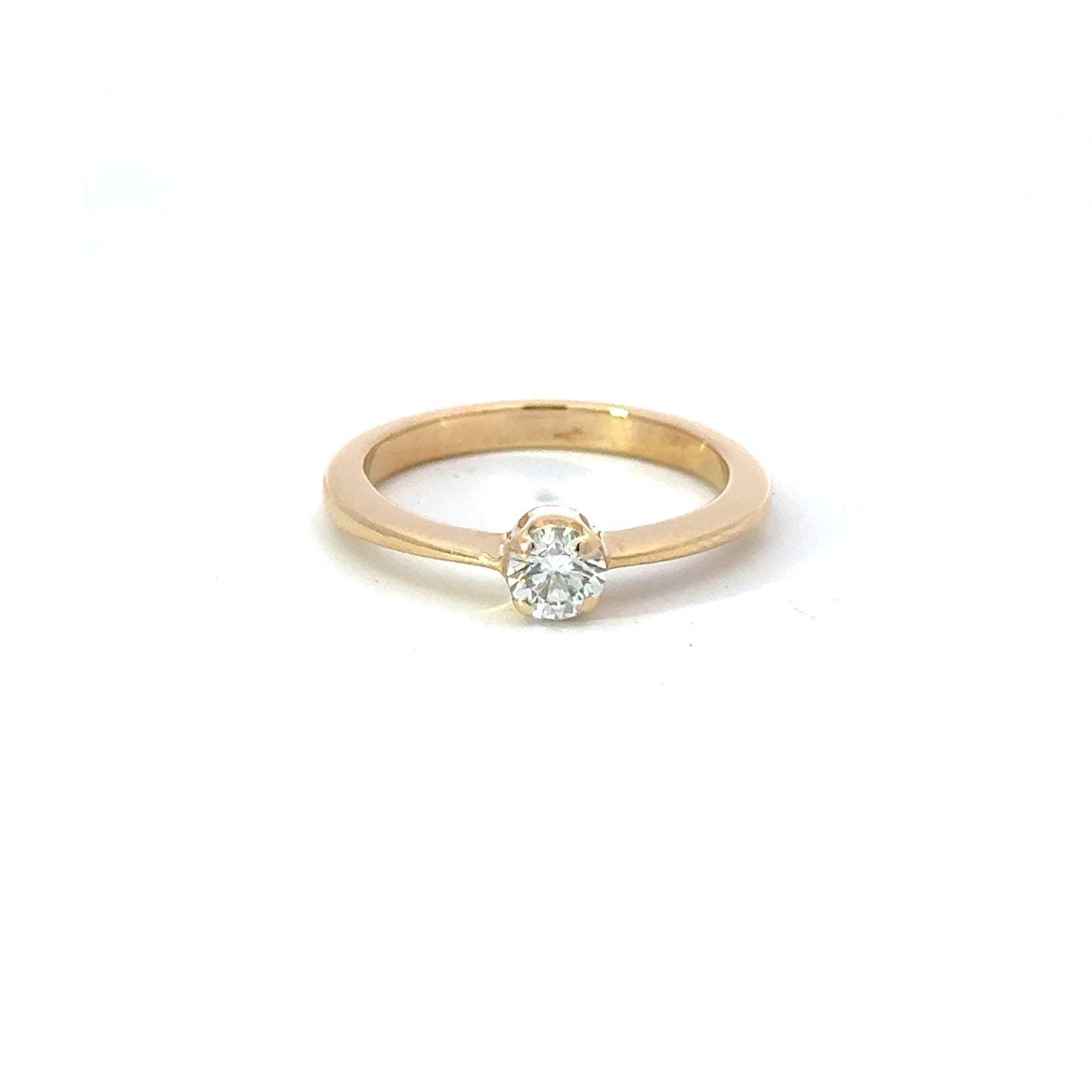 solitaire engagement ring 18k gold