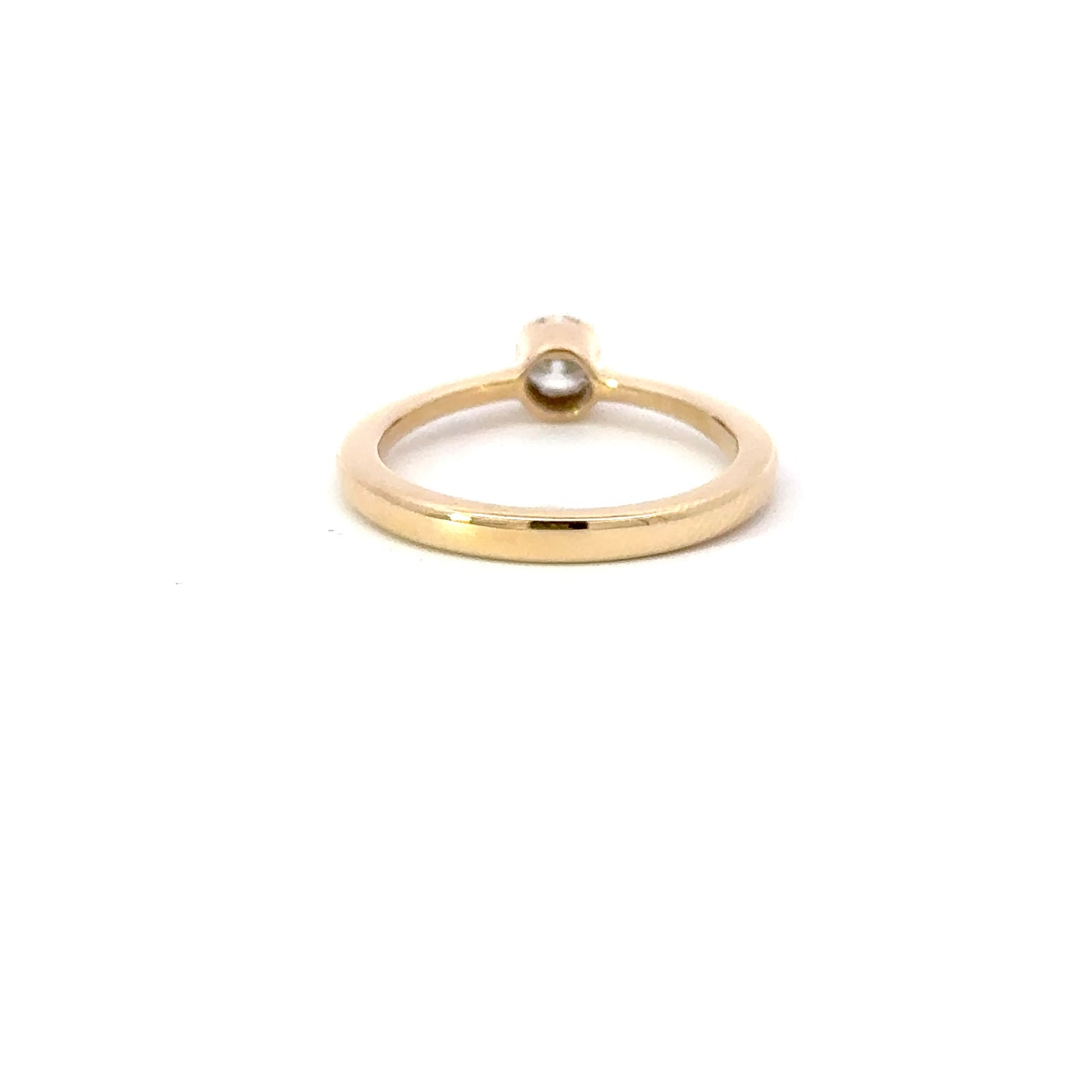 solitaire engagement ring 18k gold