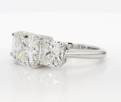 Radiant cut 3 stone Diamond Ring 5.13 Carat