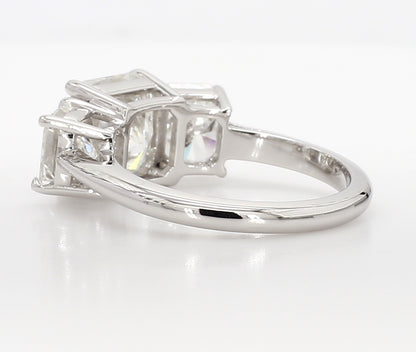 Radiant cut 3 stone Diamond Ring 5.13 Carat