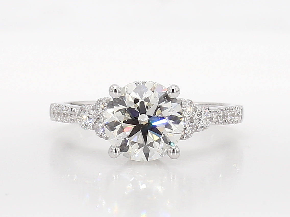 white round diamond antique engagment  ring  2.51 carat