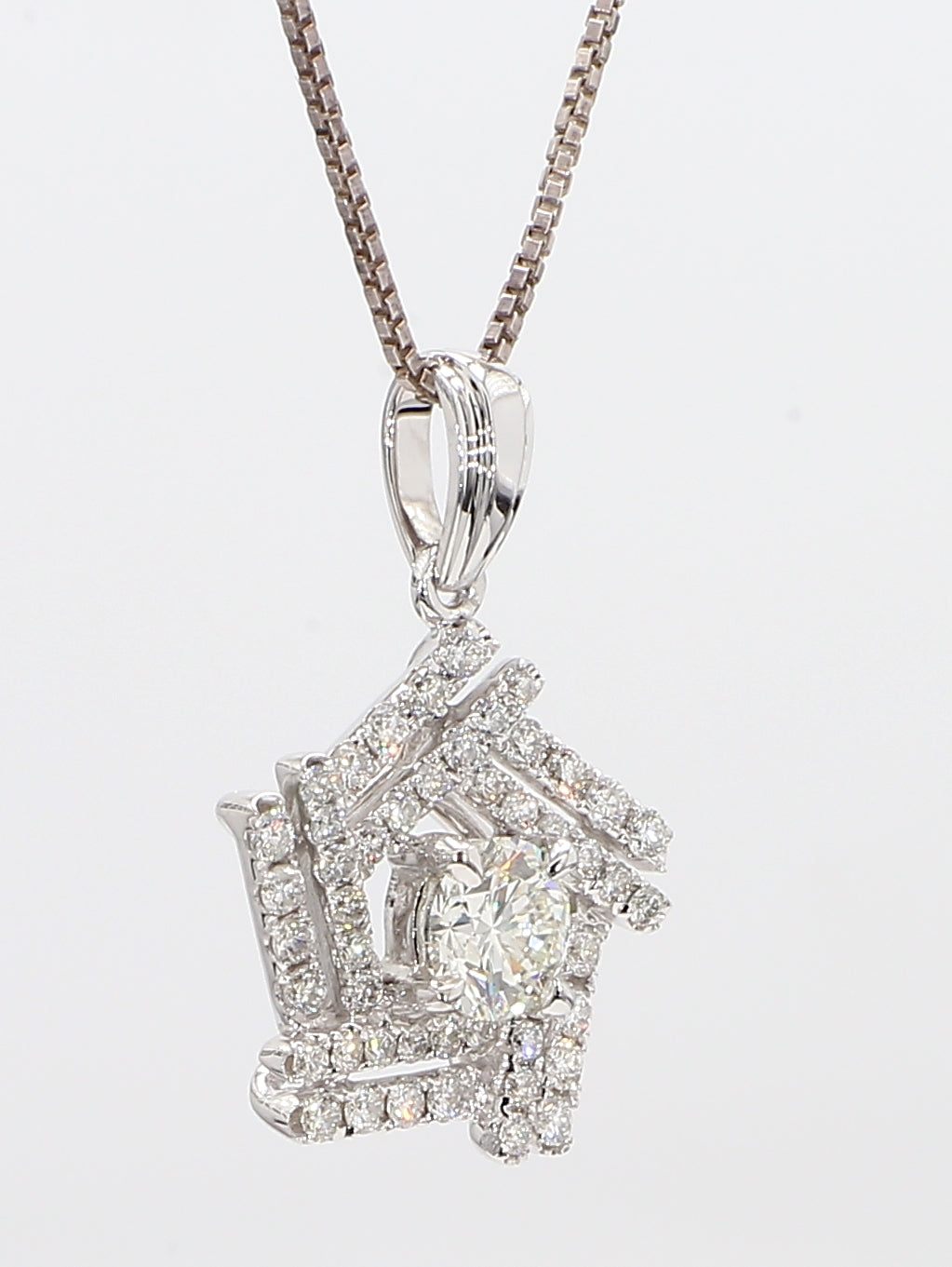 white diamond pendant necklace 1.02 carat