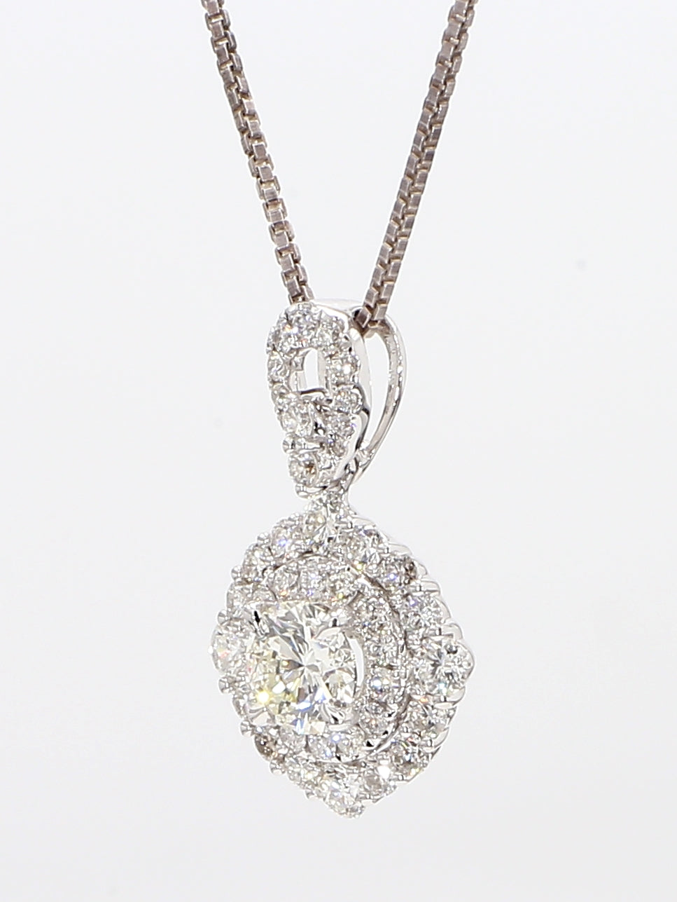 white diamond pendant necklace 1.15 carat