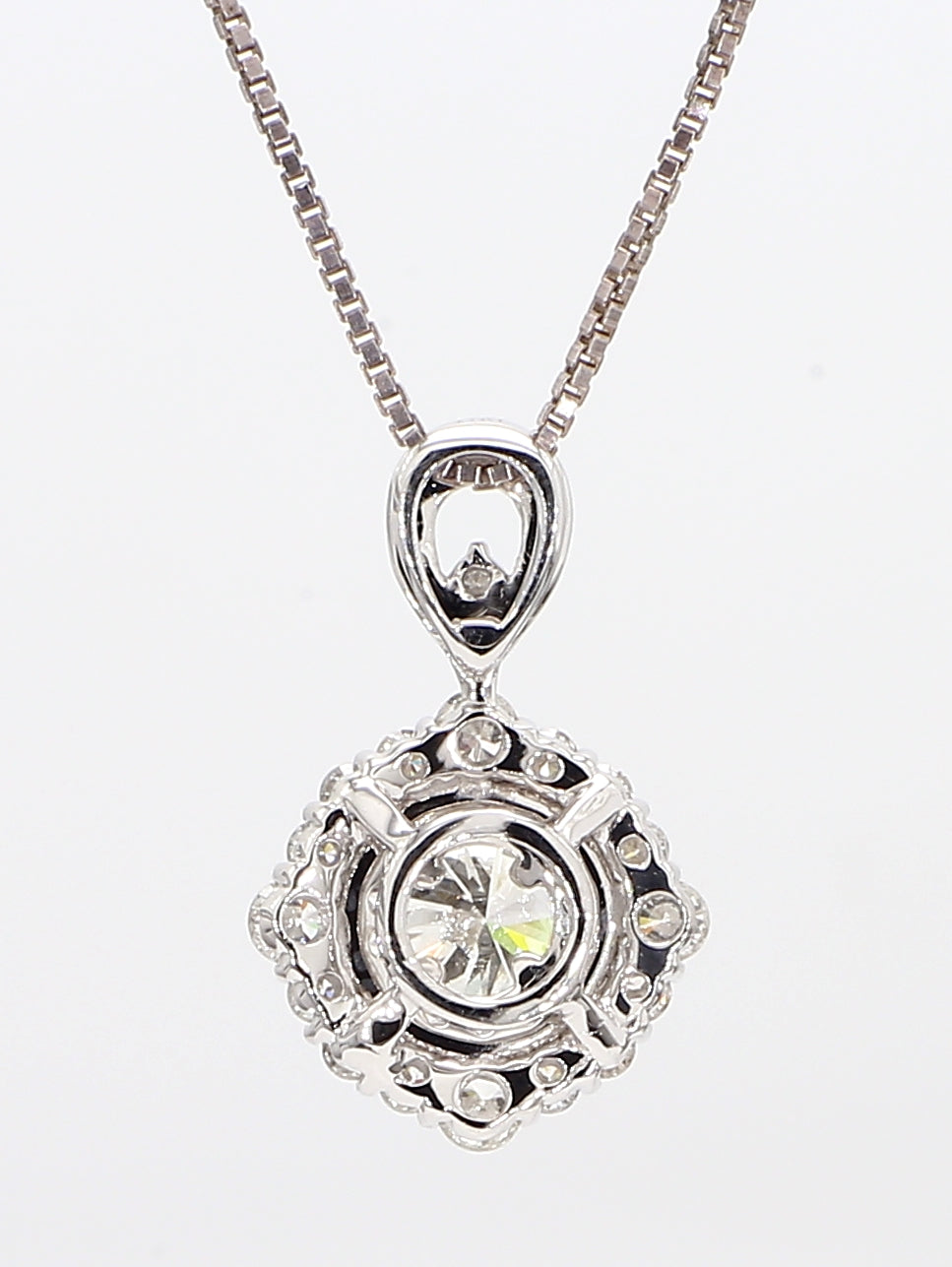 white diamond pendant necklace 1.15 carat