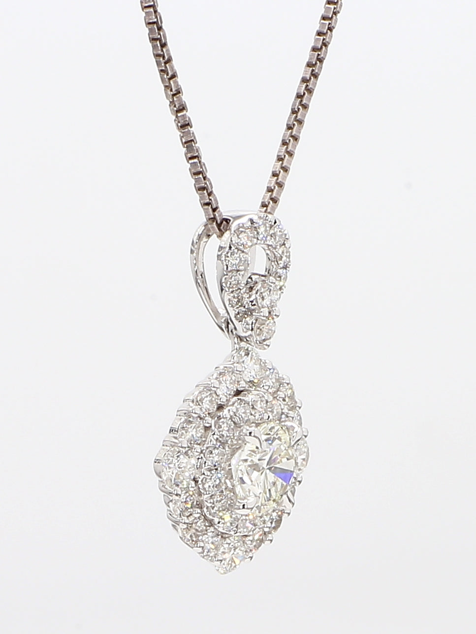 white diamond pendant necklace 1.15 carat