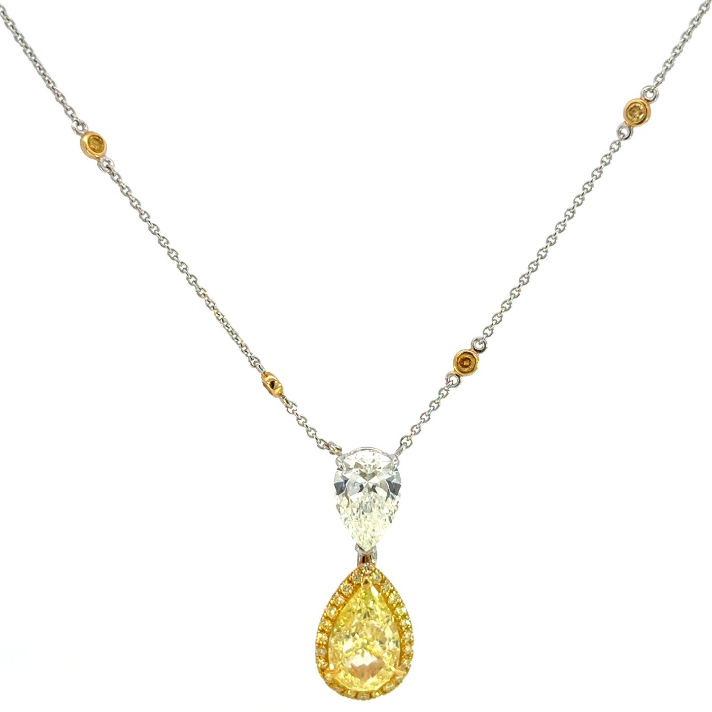 fancy yellow & white pear cut  diamond two stone pendant(5.53 carat)