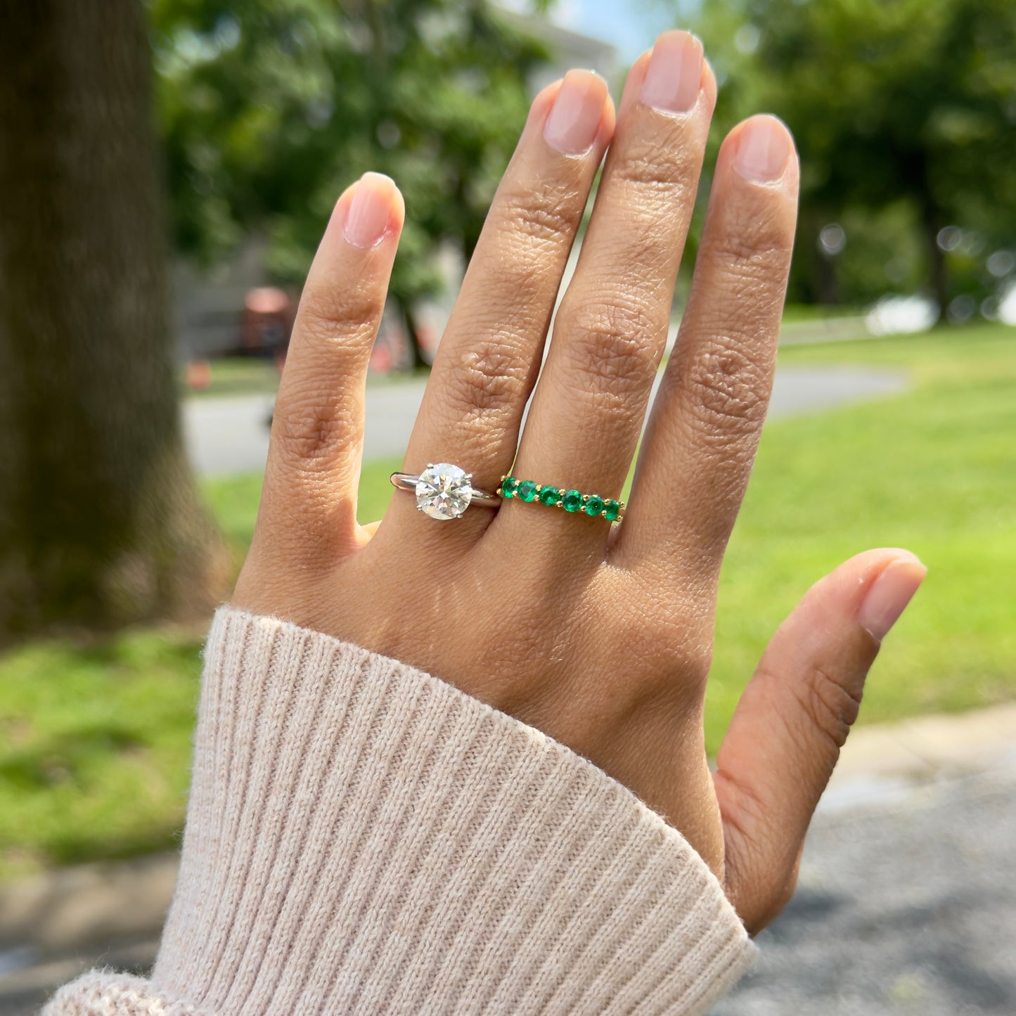 half eternity ring colombian emerald 0.63 ct